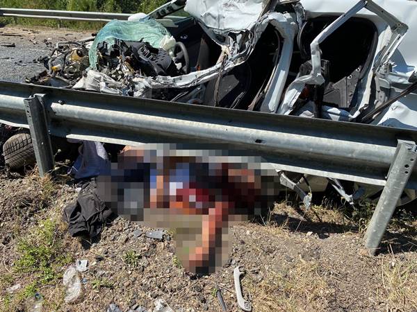 Foto - Karabük'te trafik kazası: 2 kişi öldü 3 kişi yaralandı