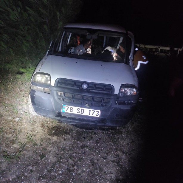 Foto - Karabük'te trafik kazası