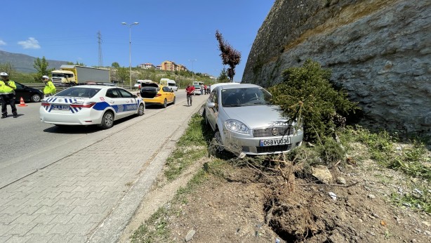 Foto - Karabük'te trafik kazası: Yaralılar var