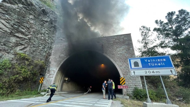 Foto - Karabük'te tünelde alev alan tankere müdahale ediliyor