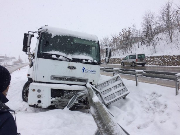 Foto - Karabük'teki trafik kazalarında 6 kişi yaralandı