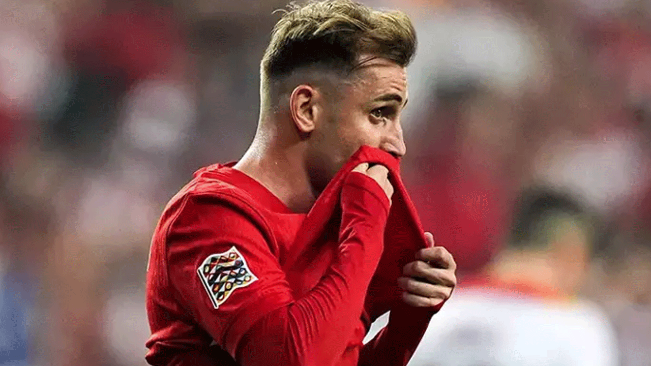 Foto - Karadağ maçının ardından Türk yıldıza zehir zemberek sözler! "Yerlerde sürünen performansı yüzünden..."