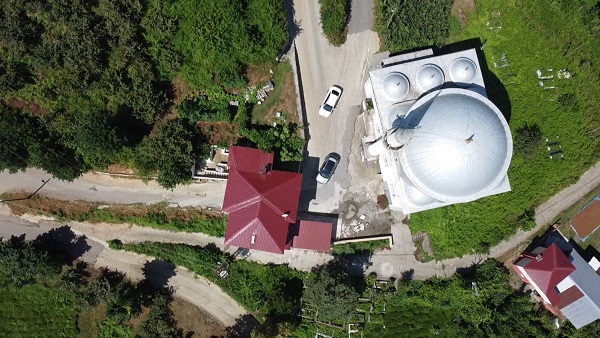 Foto - Karadeniz usulü yol! Bakın yol nereden geçiyor