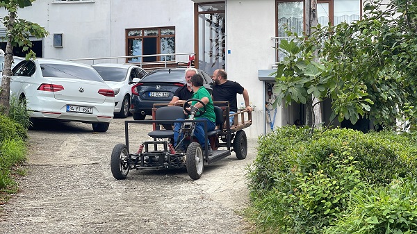 Foto - Karadeniz zekası bir kez daha şaşırttı! İşte Rize usulü elektrikli araç: Fafatuka