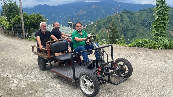Foto - Karadeniz zekası bir kez daha şaşırttı! İşte Rize usulü elektrikli araç: Fafatuka