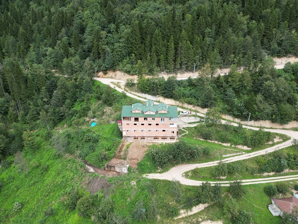 Foto - Karadeniz zekasının örneği! Bakın bu apartmanda kim yaşıyor