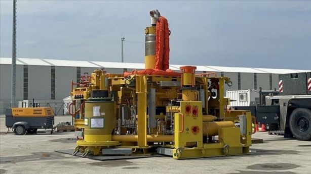 Foto - Karadeniz'de 23 saatlik dev operasyon! Doğal gaz hatları...