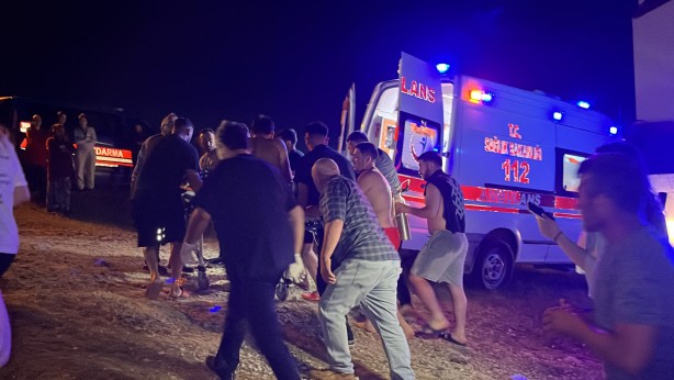 Foto - Karadeniz'de arefe günü aile faciası: Baba öldü, kızının durumu ağır