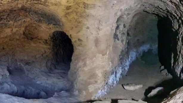 Foto - Karadeniz'de benzeri görülmemiş keşif! Toprağı kazdıkça yenisi çıkıyor!