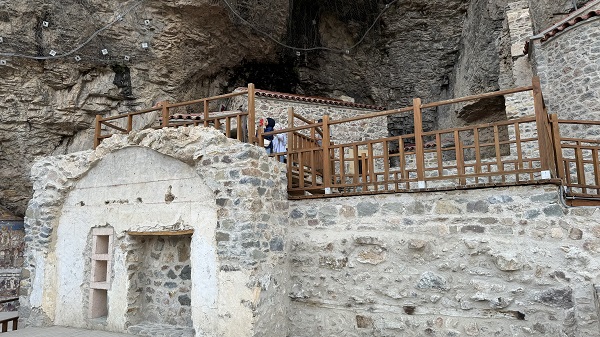 Foto - Karadeniz’in tarihi güzelliği: Sümela Manastırı