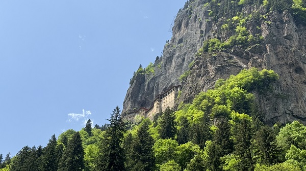 Foto - Karadeniz’in tarihi güzelliği: Sümela Manastırı