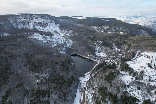 Foto - Karagöl'de kar manzarası