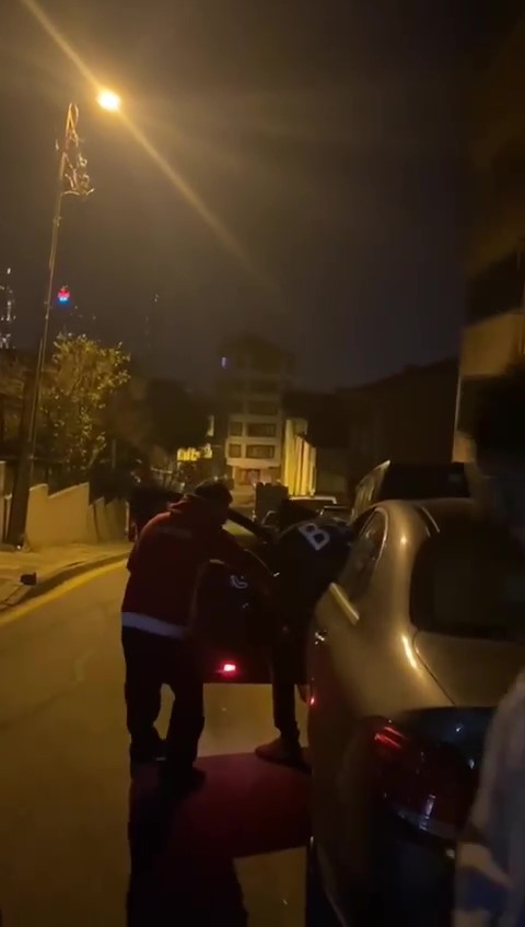 Foto - Karagümrüklü Diagne neye uğradığını şaşırdı! Böyle futbolcuya böyle şoför