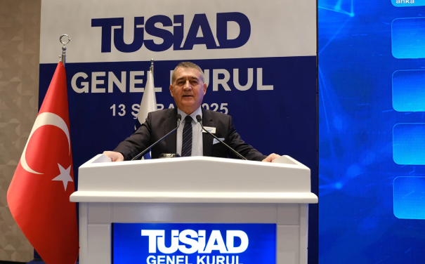 Karahasanoğlu’ndan TÜSİAD’a ağır sorular Niçin sahtekarlık yapıyorlar? niçin algı oluşturmaya soyunuyorlar? ‘Yanlış anlaşıldık’ demeyle iş bitmiyor… 