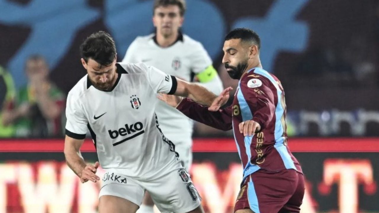 Foto - Karakartal’a transferi son anda iptal olmuştu! Salah'tan Beşiktaş'a ‘yüzde 35’ göndermesi