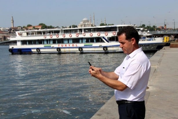 Foto - Karaköy’de tepki çeken manzara! Vatandaşlar gözlerine inanamadı