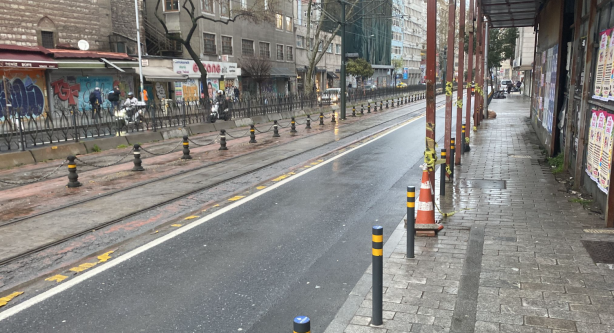 Foto - Karaköy'ü gören deniz taştı sandı