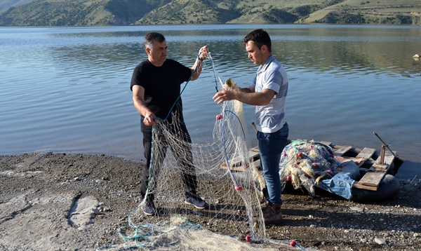 Foto - Karakurt Baraj Gölü’nde balık bereketi