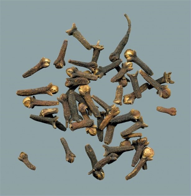 Foto - Karanfilin mucize faydaları