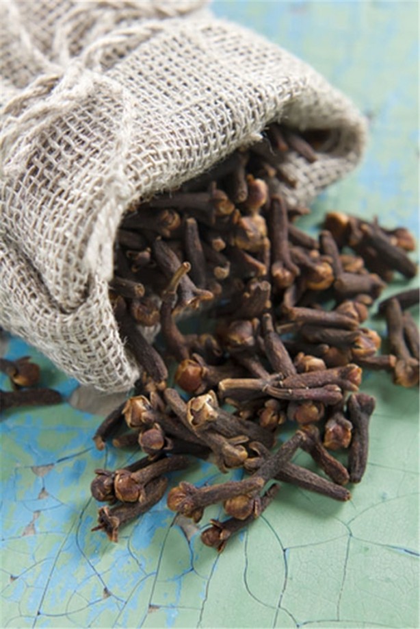 Foto - Karanfilin mucize faydaları
