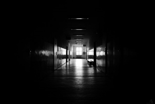 Foto - Karanlıktan neden korkarız?