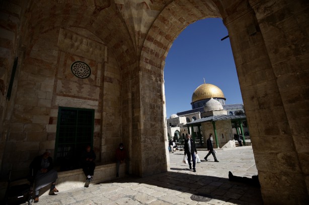 Foto - Kudüs'teki Müslümanlar Mescid-i Aksa'ya akın etti