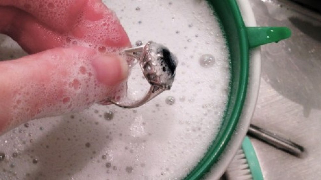 Foto - Kararan altını parlatmanın en kolay yolu: Bu yöntem çok işe yarıyor