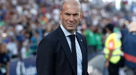Foto - Kararını duyurdular! Bu rakam herkesi şok edecek: Zidane’a rekor ücret…