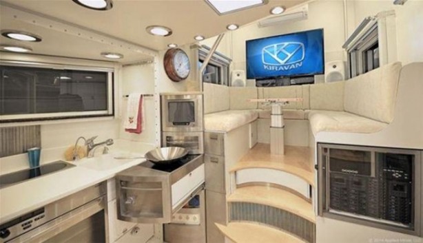 Foto - Karavanın içine hayran olacaksınız!