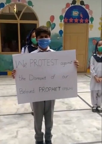 Foto - Kardeş Pakistan halkı ayağa kalktı: Fransa'ya ölüm!