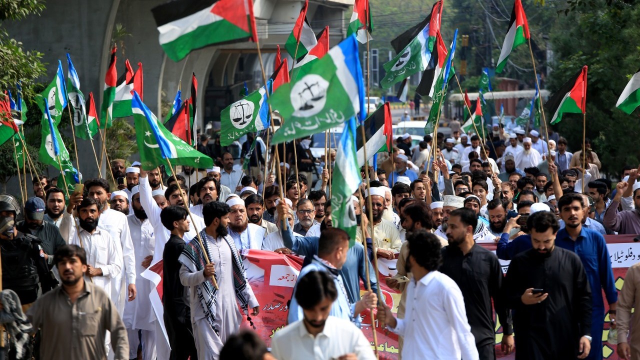 Foto - Kardeş ülke Pakistan'da halk ayağa kalktı, sokaklara döküldü
