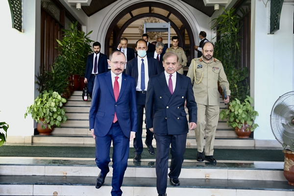 Foto - Kardeş ülkeden Türkiye'ye kritik mesaj