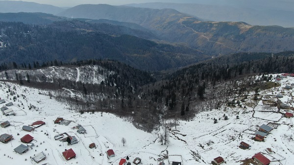 Foto - Kardüz Yaylası beyaza büründü! Tabloluk manzaralar objektiflere yansıdı