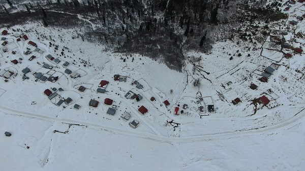 Foto - Kardüz Yaylası beyaza büründü! Tabloluk manzaralar objektiflere yansıdı