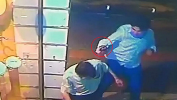 Foto - Kare kare dehşet! Kız arkadaşına dokunduğunu iddia ettiği yaşlı adamı döve döve öldürdü