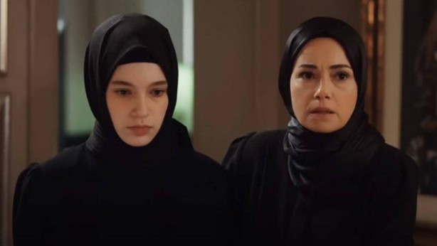 Foto - Karısı gözlerinin önünde başkasıyla öpüşen Gazman konuştu! RTÜK’ün Kızıl Goncalar kararını eleştirdi