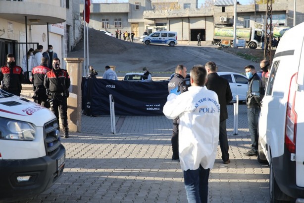 Foto - Karısını katleden kişi intihar etti