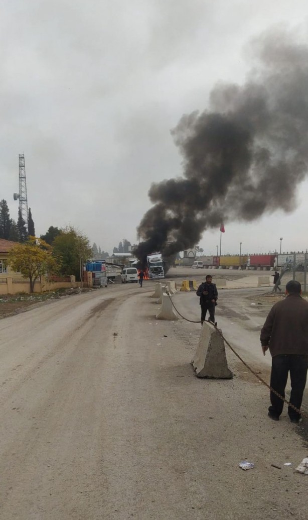 Foto - Karkamış'a 7 roket düştü