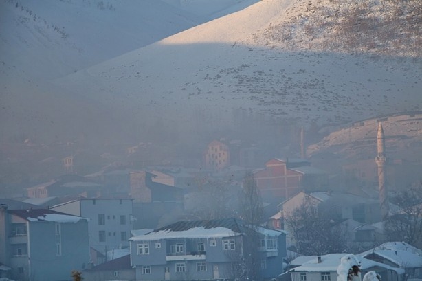 Foto - Karlıova'da hava kirliliği! 'Akşam saatlerine doğru nefes alamıyoruz'