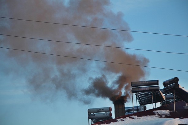 Foto - Karlıova'da hava kirliliği! 'Akşam saatlerine doğru nefes alamıyoruz'