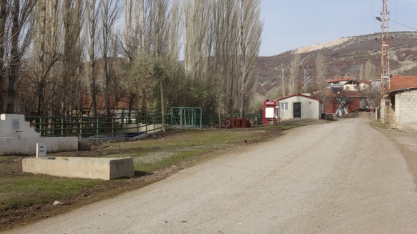 Foto - Karnı ağrıyan oraya koşuyor! Bu mezarın hem hikayesi hem konumu dikkat çekiyor