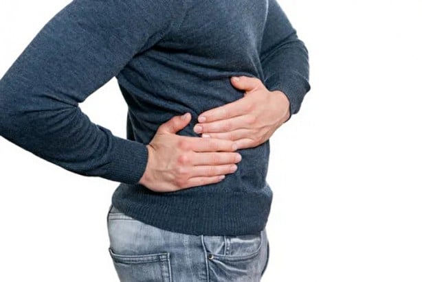 Foto - Karnınızda bu ağrı varsa aman dikkat! Karaciğerin bittiğinin habercisi