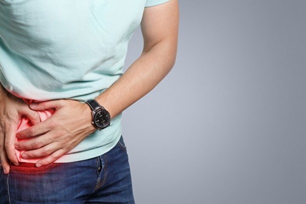 Foto - Karnınızda bu ağrı varsa aman dikkat! Karaciğerin bittiğinin habercisi