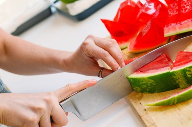 Foto - Karpuz kabuğunda jöle dilimleri