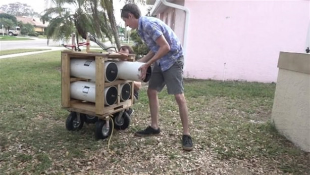 Foto - Karpuza 20 bin volt elektrik verdi! İşte sonuç...