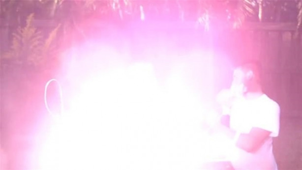 Foto - Karpuza 20 bin volt elektrik verdi! İşte sonuç...