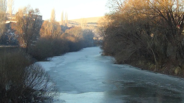 Foto - Kars adeta buz tuttu! 