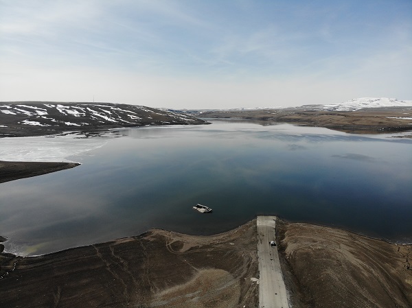 Foto - Kars Baraj Gölü’nün buzları çözüldü