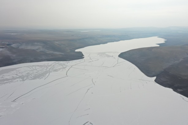 Foto - Kars Barajı'nın yüzeyi buz tuttu