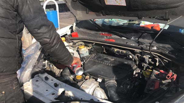 Foto - Kars eksi 26 dereceyi gördü! Caddede bunu yaptılar